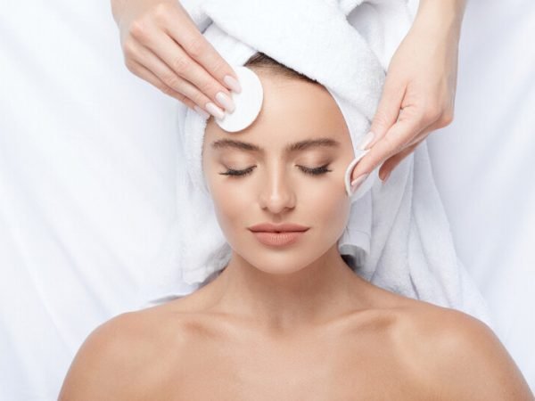 limpeza-pele-CVYZrUFm